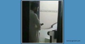 মোবাইল দেখে তারাবি নামাজে ইমামতি, হাফেজকে বহিষ্কার। সারা সপ্তাহের খবর